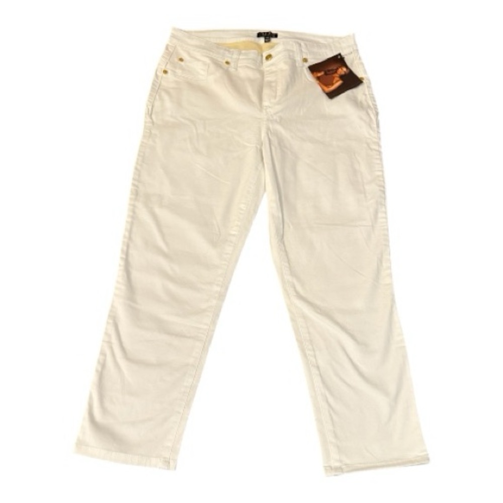 Iman White Cropped Pants Size 14 NWT Gold Button 360 Slimming Technology